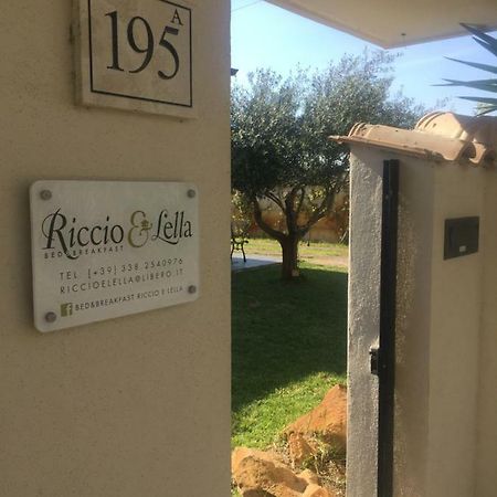 Bed&Breakfast Riccio&Lella Fiumicino Bagian luar foto