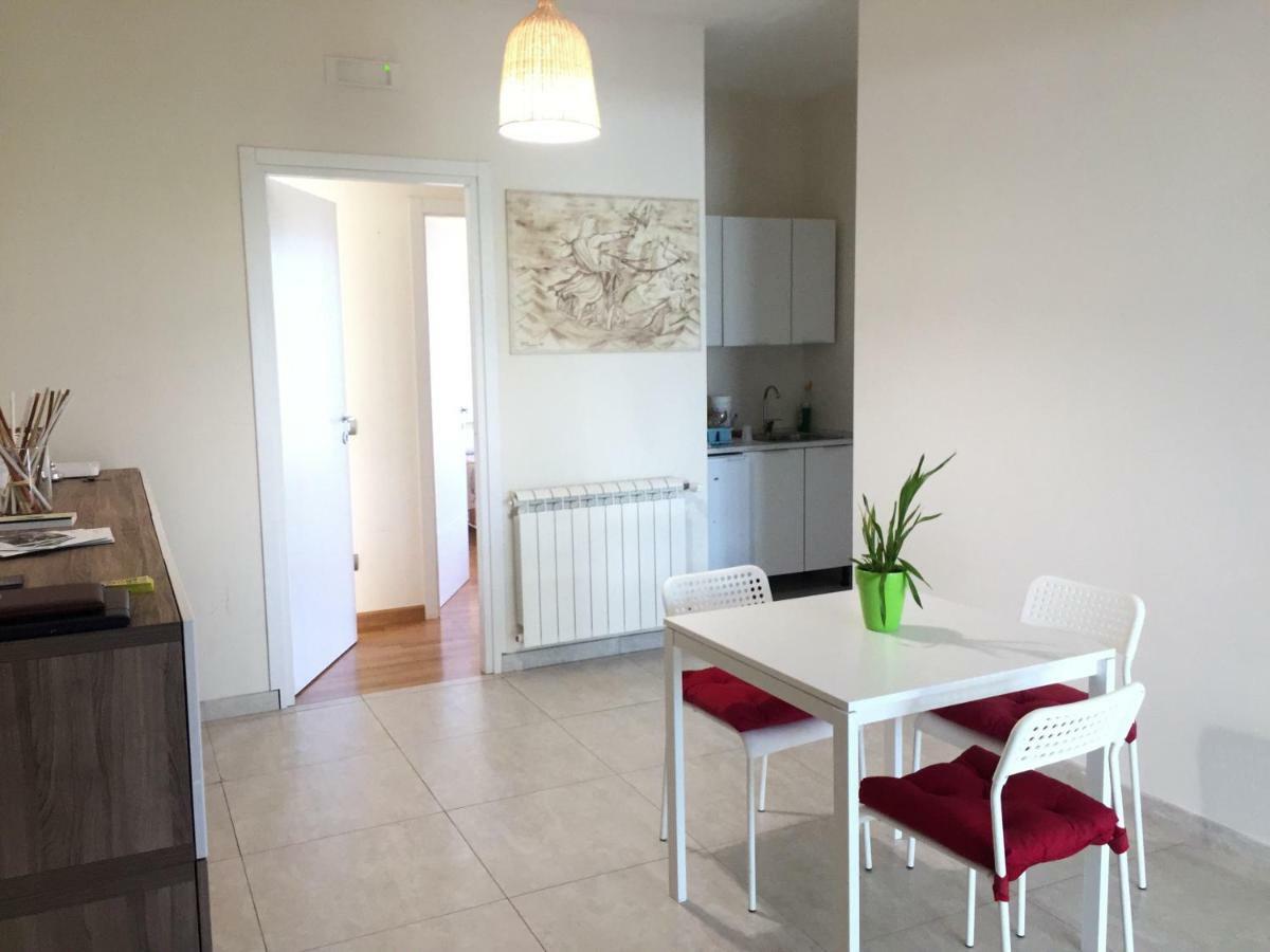 Bed&Breakfast Riccio&Lella Fiumicino Bagian luar foto